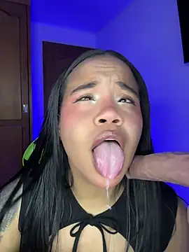 leila 22 online show from 04-24-26, 07:33