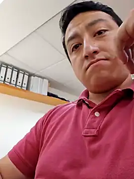 Snapshot of Pnstrokes chatting on 03-19-25, 05:50 Pnstrokes online show from 03-19-25, 05:50