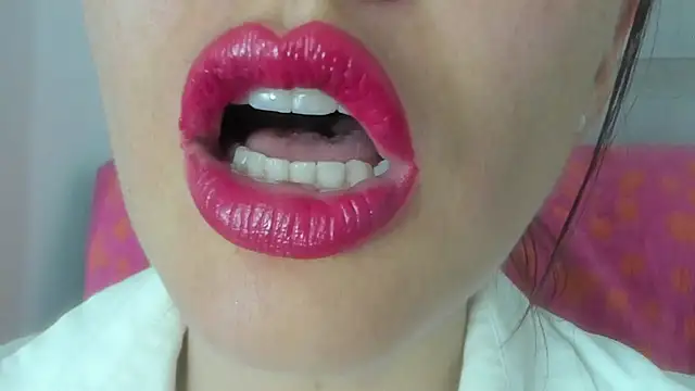 queen fetish online show from 07-04-26, 11:00