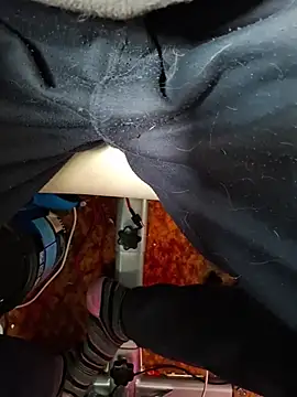 FreezingTie850 online show from 04-28-26, 04:56