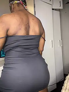 Bustygoddess32 online show from 04-22-26, 12:46