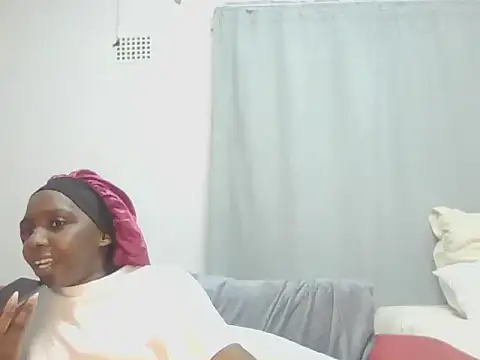 Sexxybella27 online show from 01-08-26, 08:22