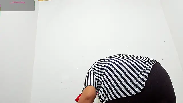 hazel 34 online show from 04-25-26, 09:56