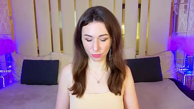 KimmmLi online show from 11-07-25, 07:08