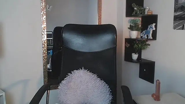 Prety Nany online show from 02-21-25, 07:10