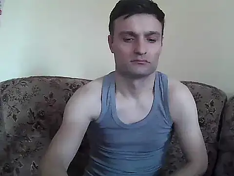 Snapshot of suarez1235 chatting on 04-05-26, 10:34 suarez1235 online show from 04-05-26, 10:34