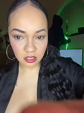 DestineeJayde online show from 10-27-25, 06:28