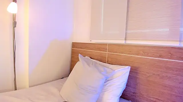 miaa daniels online show from 04-21-26, 02:56