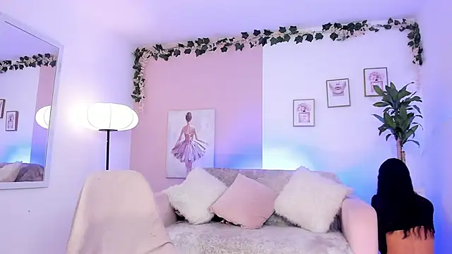 Snapshot of Kim_ev chatting on 12-04-24, 08:01 Kim ev online show from 12-04-24, 08:01