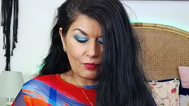 EllenGrace online show from 03-17-25, 02:41