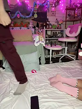 TrenaAnne online show from 04-04-26, 08:28