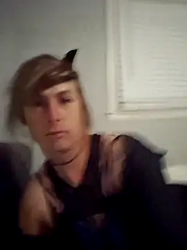 cdressupdiva online show from 03-18-26, 05:54