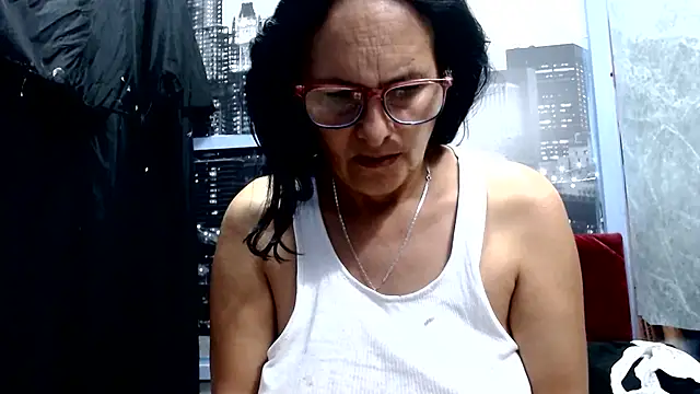 Snapshot of Nastylatinaxxx chatting on 07-06-26, 10:45 Nastylatinaxxx online show from 07-06-26, 10:45