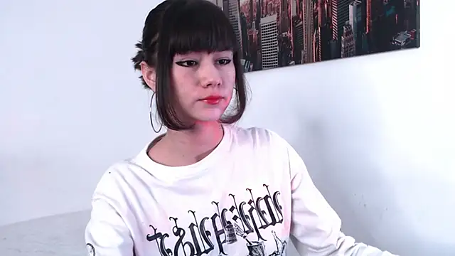 Snapshot of Raven__Blod chatting on 11-06-25, 02:01 Raven Blod online show from 11-06-25, 02:01