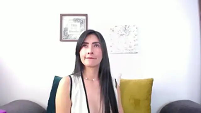 Snapshot of JainaRogers chatting on 05-04-26, 07:43 JainaRogers online show from 05-04-26, 07:43