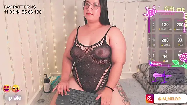 Mellyparker  online show from 12-17-25, 03:07