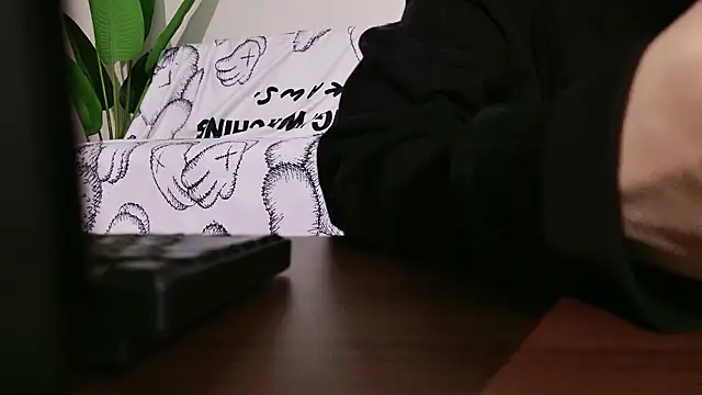 POCARI SWEAT online show from 03-03-26, 05:24