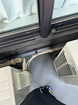 POCARI SWEAT online show from 04-28-26, 01:26