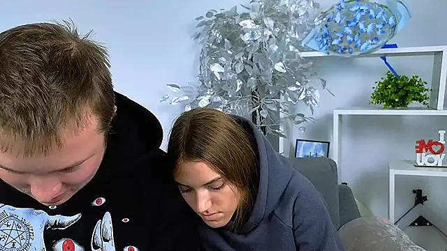 Snapshot of _Olli__Stiw_ chatting on 11-19-25, 08:58 Olli Stiw online show from 11-19-25, 08:58