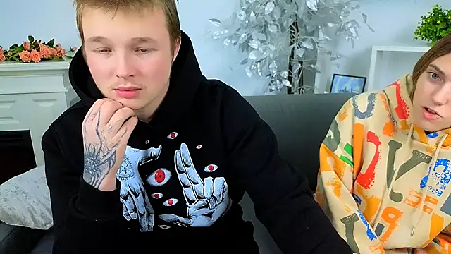 Snapshot of _Olli__Stiw_ chatting on 12-15-25, 08:29 Olli Stiw online show from 12-15-25, 08:29