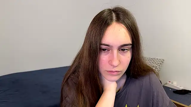 AliceKolltt online show from 04-24-26, 09:28