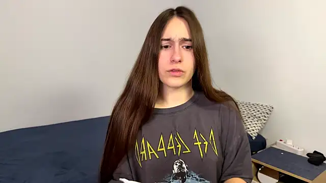 AliceKolltt online show from 04-25-26, 08:39