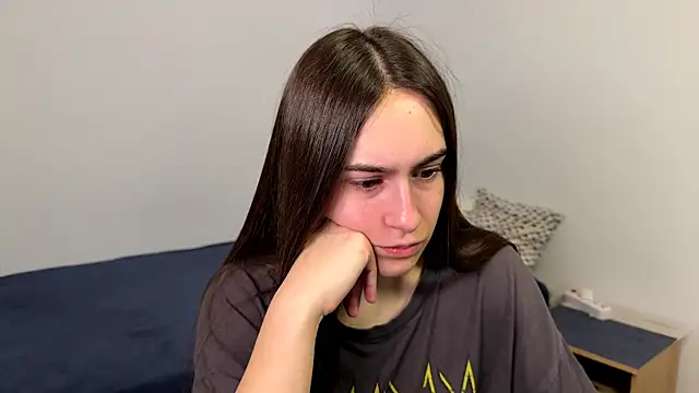 AliceKolltt online show from 05-04-26, 01:56