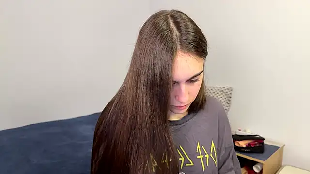 AliceKolltt online show from 05-18-26, 07:31