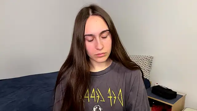 AliceKolltt online show from 05-19-26, 06:14