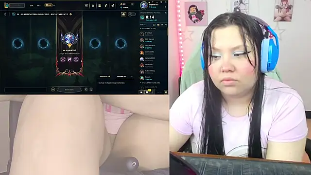 crystal7u7 online show from 11-17-25, 04:13