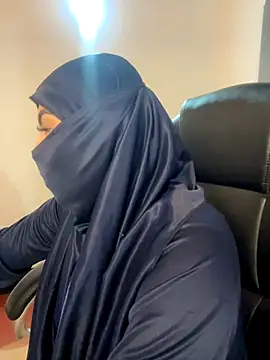 Snapshot of haddy_ss chatting on 11-06-25, 07:15 haddy ss online show from 11-06-25, 07:15