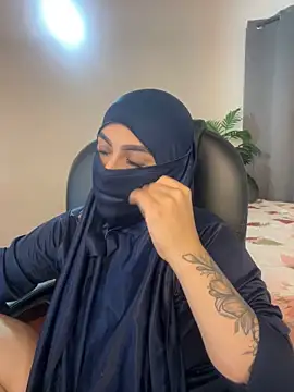 Snapshot of haddy_ss chatting on 11-10-25, 07:02 haddy ss online show from 11-10-25, 07:02