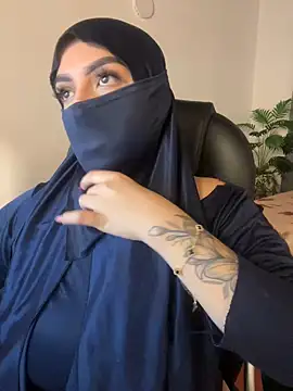 Snapshot of haddy_ss chatting on 11-15-25, 08:05 haddy ss online show from 11-15-25, 08:05