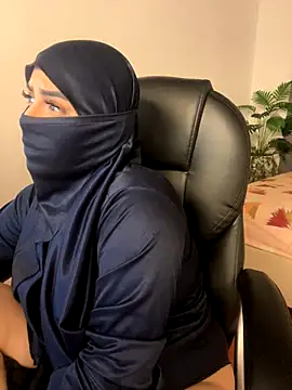 Snapshot of haddy_ss chatting on 11-20-25, 07:35 haddy ss online show from 11-20-25, 07:35