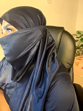 Snapshot of haddy_ss chatting on 11-25-25, 07:58 haddy ss online show from 11-25-25, 07:58