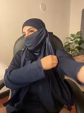 Snapshot of haddy_ss chatting on 11-26-25, 07:26 haddy ss online show from 11-26-25, 07:26