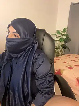 Snapshot of haddy_ss chatting on 12-14-25, 07:40 haddy ss online show from 12-14-25, 07:40