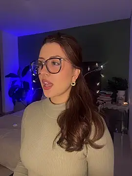 EmaSaenz online show from 04-16-26, 01:17