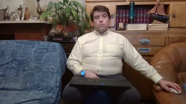 Snapshot of sympatrique chatting on 12-06-24, 05:22 sympatrique online show from 12-06-24, 05:22