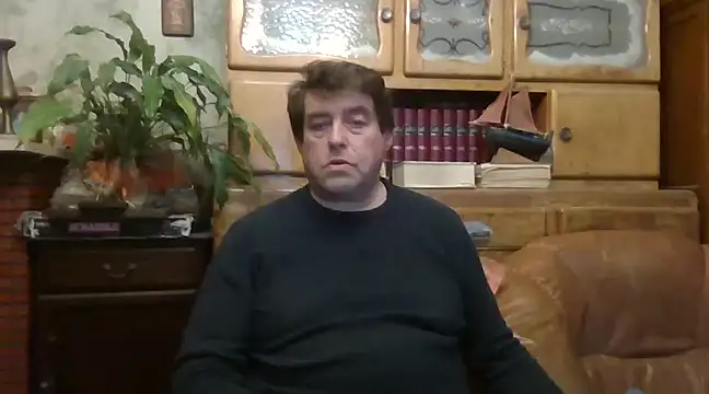 Snapshot of sympatrique chatting on 12-12-24, 12:27 sympatrique online show from 12-12-24, 12:27