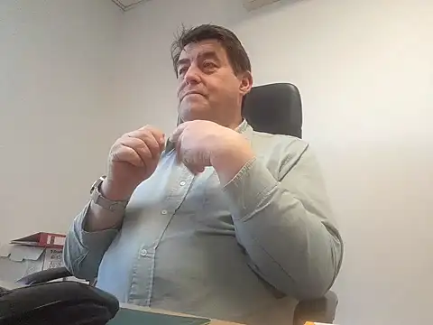 Snapshot of sympatrique chatting on 02-18-25, 03:43 sympatrique online show from 02-18-25, 03:43