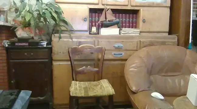 Snapshot of sympatrique chatting on 03-17-25, 08:18 sympatrique online show from 03-17-25, 08:18