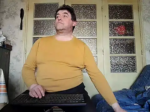 Snapshot of sympatrique chatting on 03-22-25, 03:53 sympatrique online show from 03-22-25, 03:53