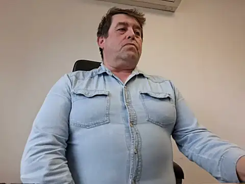 Snapshot of sympatrique chatting on 09-26-25, 02:21 sympatrique online show from 09-26-25, 02:21