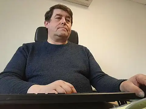 Snapshot of sympatrique chatting on 10-15-25, 09:20 sympatrique online show from 10-15-25, 09:20