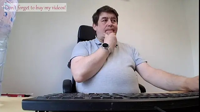 Snapshot of sympatrique chatting on 06-17-26, 07:44 sympatrique online show from 06-17-26, 07:44