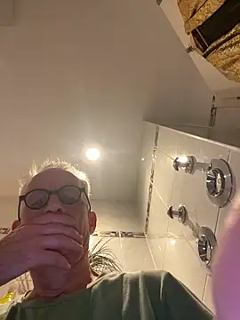 Frank22xx online show from 10-06-25, 08:39