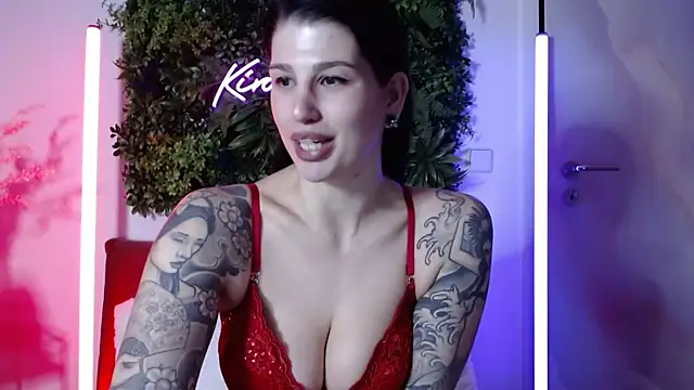 KiraKane1 online show from 02-13-25, 08:38