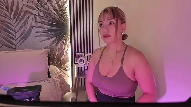 Samaantha-White online show from 04-11-26, 11:25