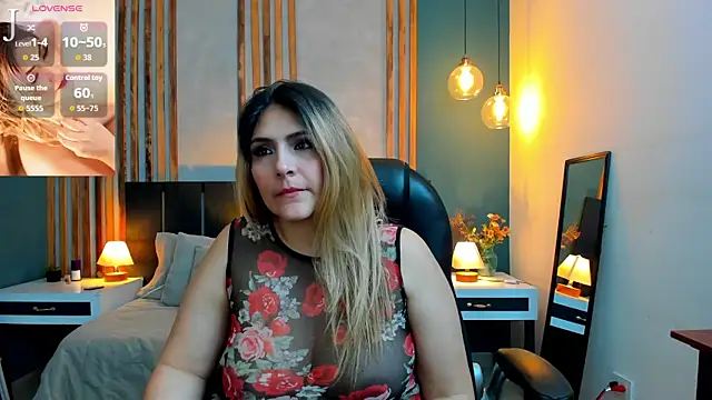 Melanie silver  online show from 06-03-26, 09:09
